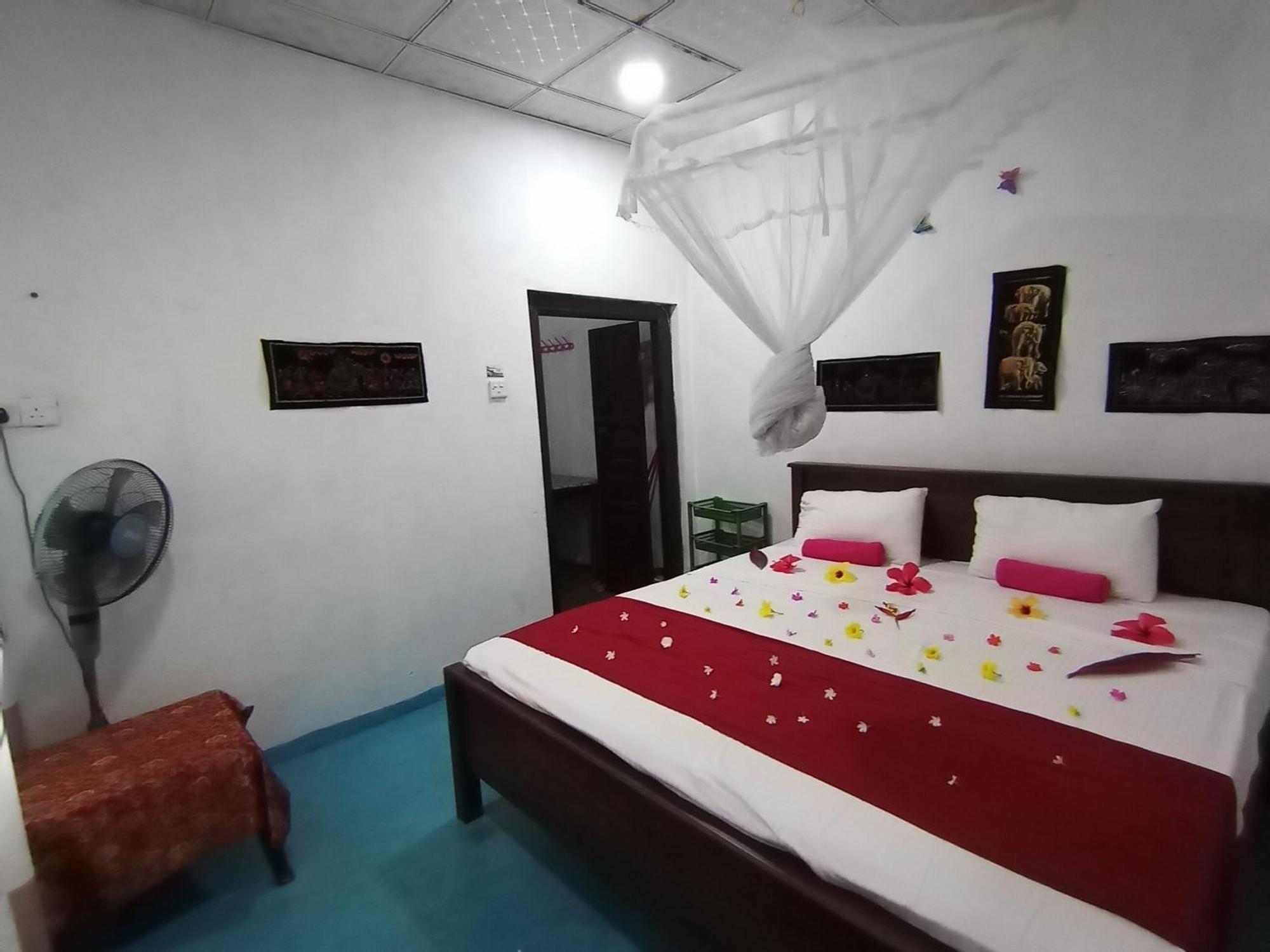 Surf Paradise Tangalle Phòng bức ảnh