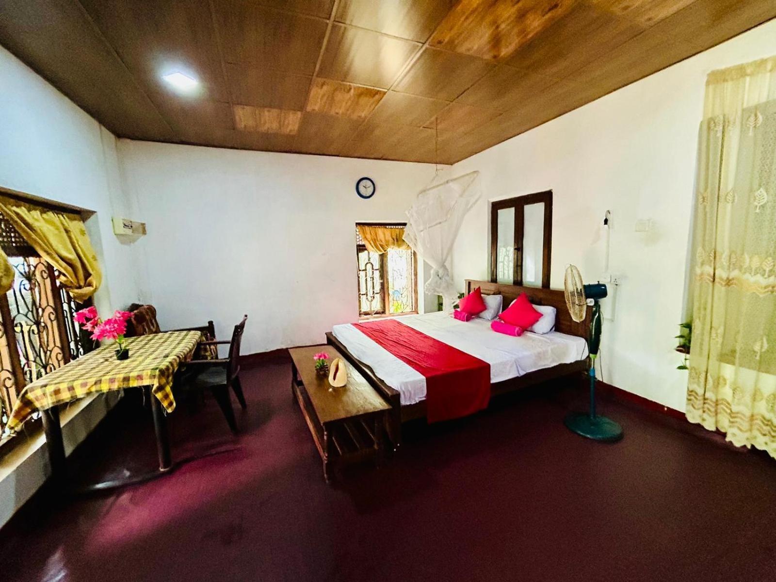 Surf Paradise Tangalle Ngoại thất bức ảnh